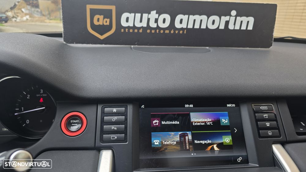 Land Rover Discovery Sport 2.0 eD4 HSE Luxury - 32