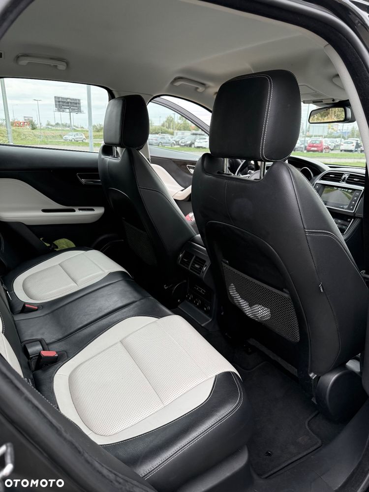 Jaguar F-Pace 2.0 i4D AWD R-Sport - 15