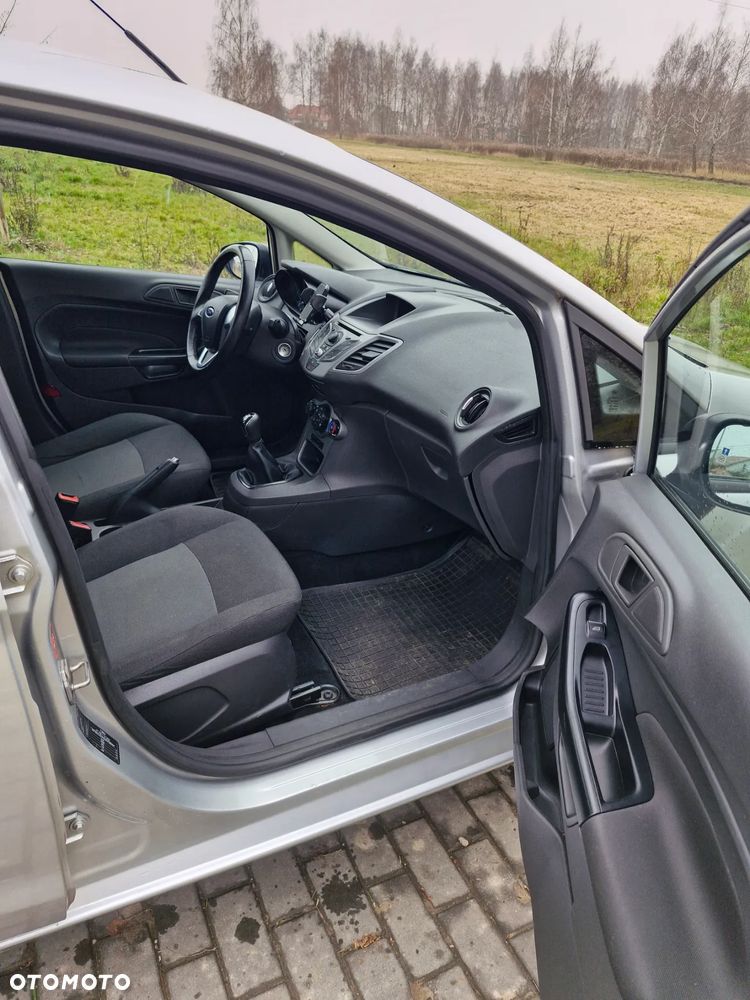 Ford Fiesta 1.25 Ambiente - 11