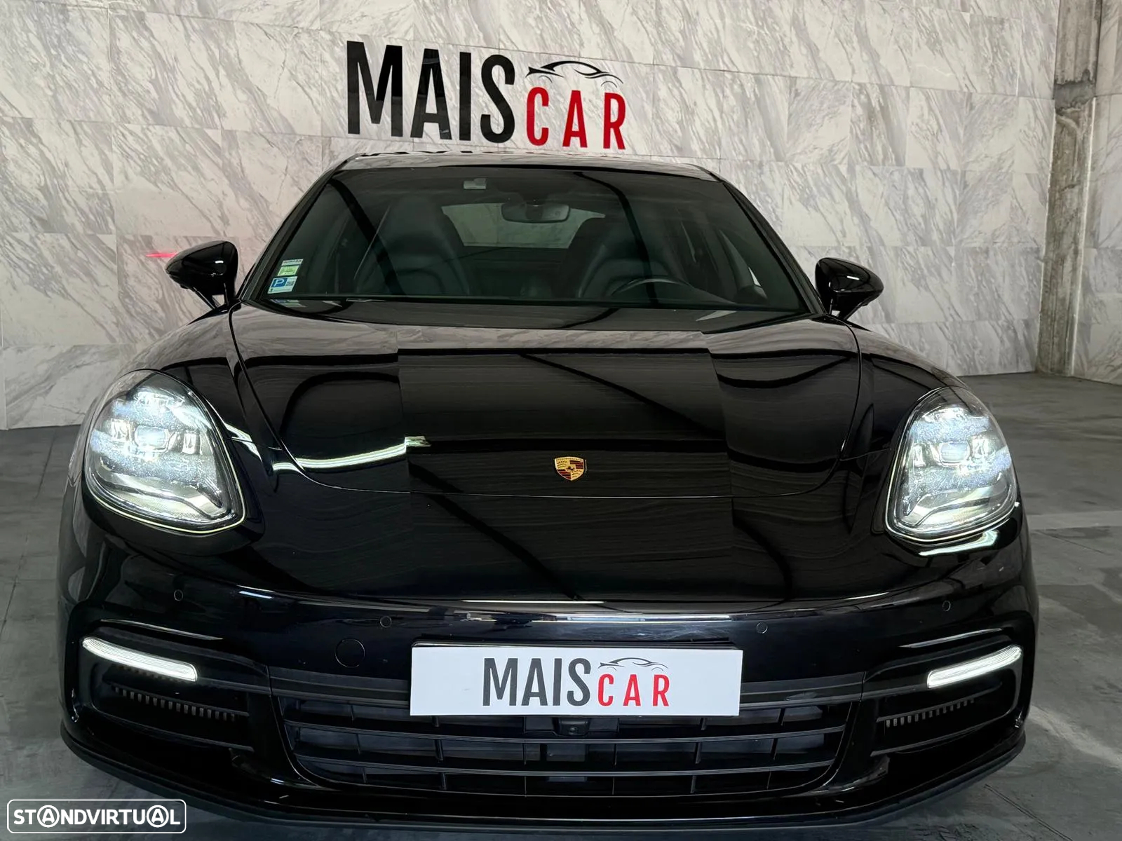 Porsche Panamera 4 E-Hybrid Platinum Edition - 3