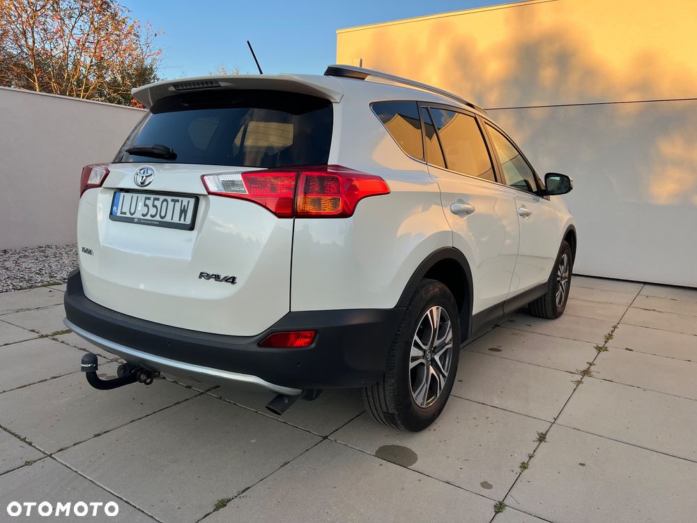 Toyota RAV4 2.0 D-4D Prestige - 11