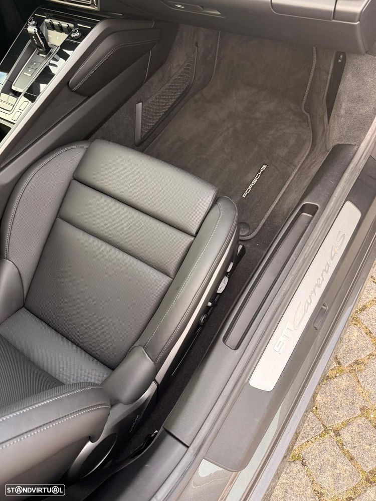 Porsche 911 Série F - 10