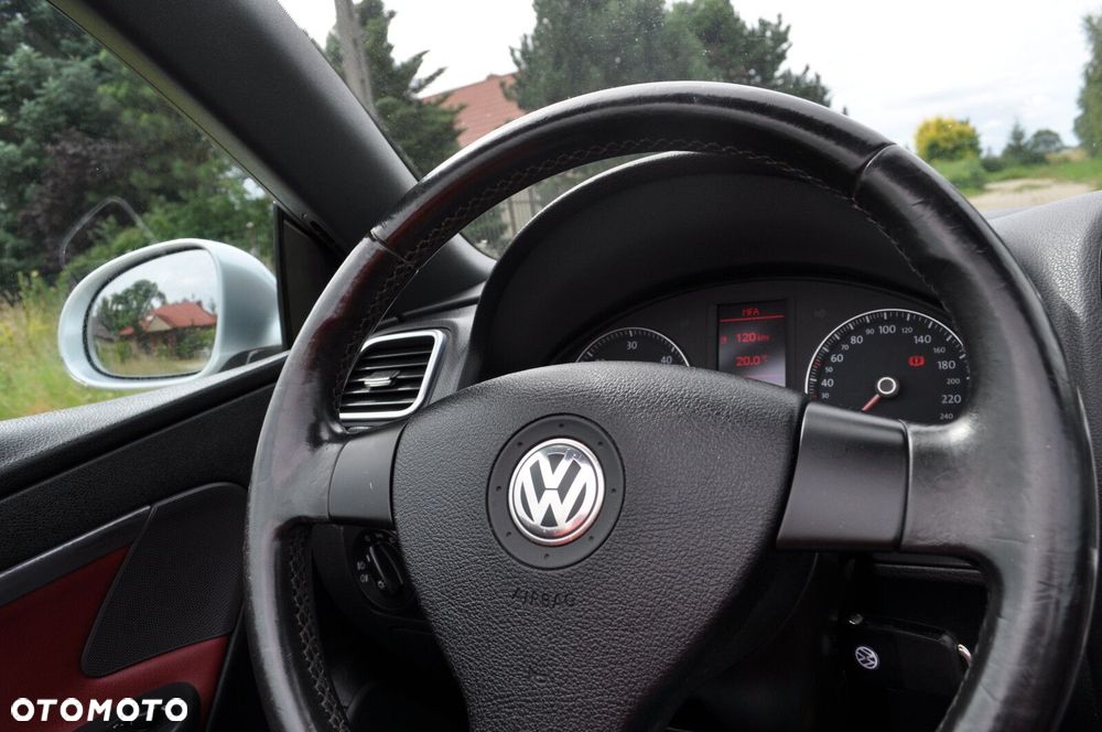 Volkswagen Eos - 11
