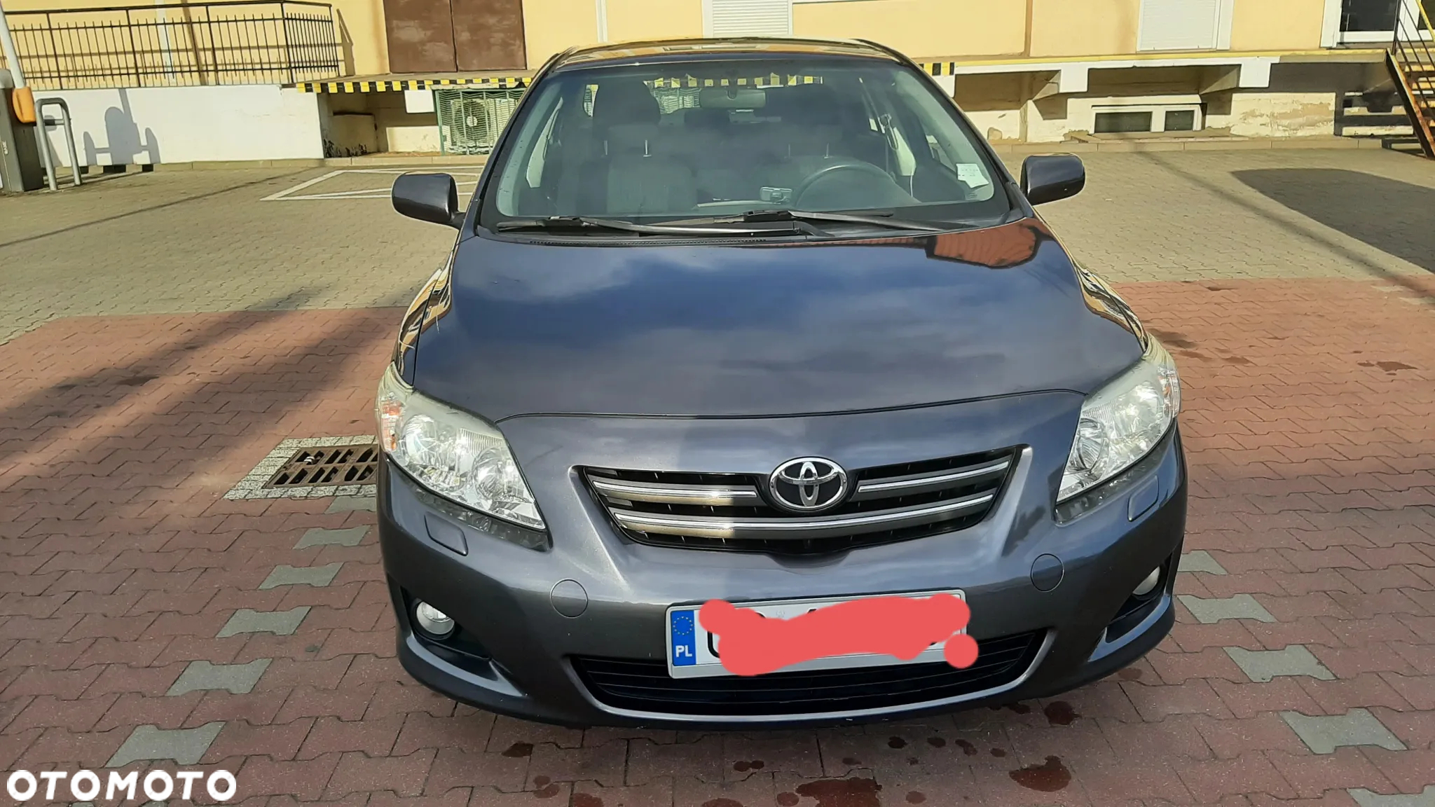 Toyota Corolla - 2