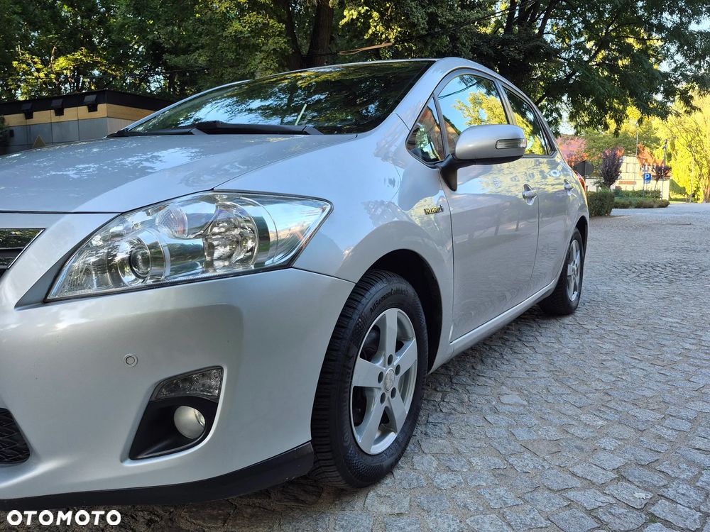Toyota Auris 1.8 HSD Luna - 10