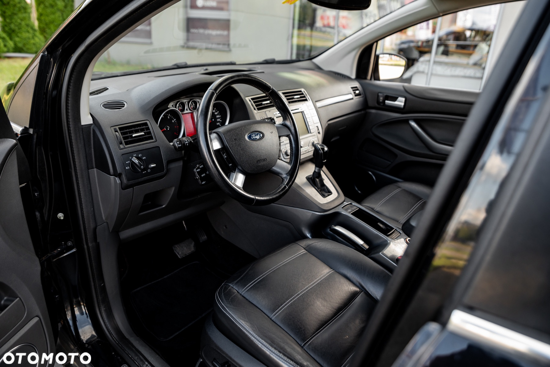 Ford Kuga 2.5 4x4 Titanium - 16