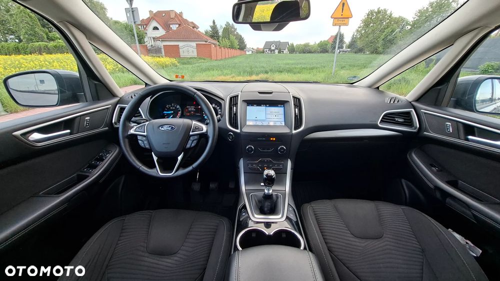 Ford S-Max - 16