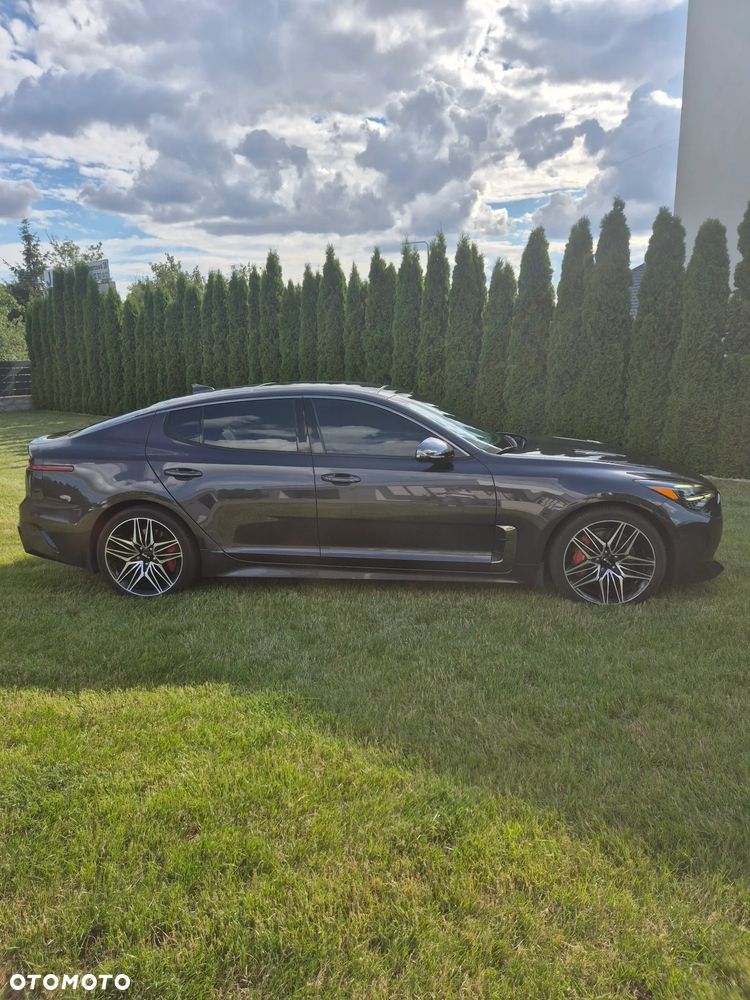 Kia Stinger 3.3 T-GDI V6 GT AWD - 18