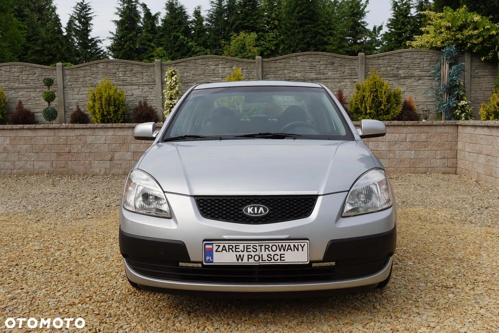 Kia Rio - 7