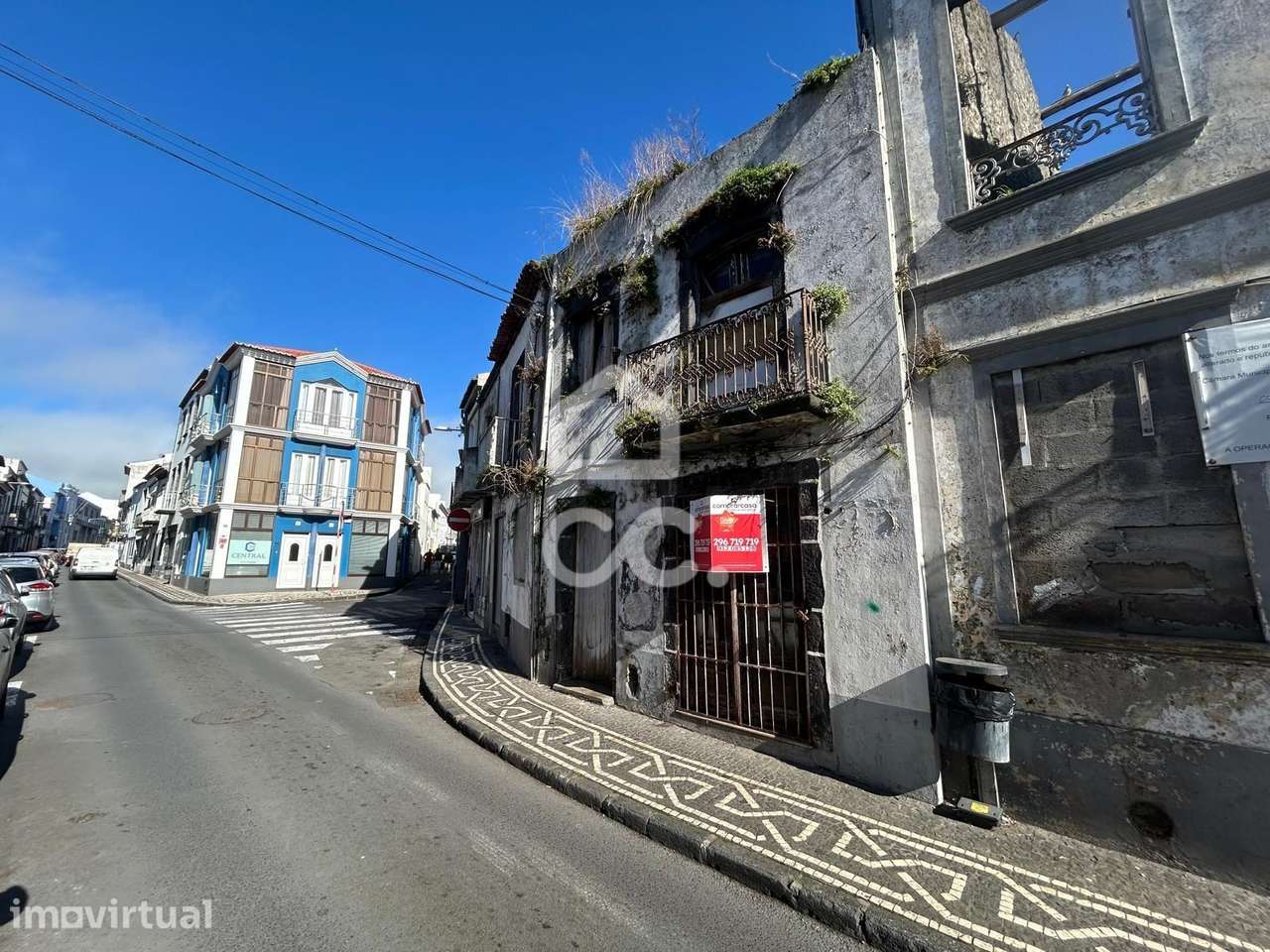 Moradia para Recuperar - São Sebastião - Ponta Delgada - Grande imagem: 2/14