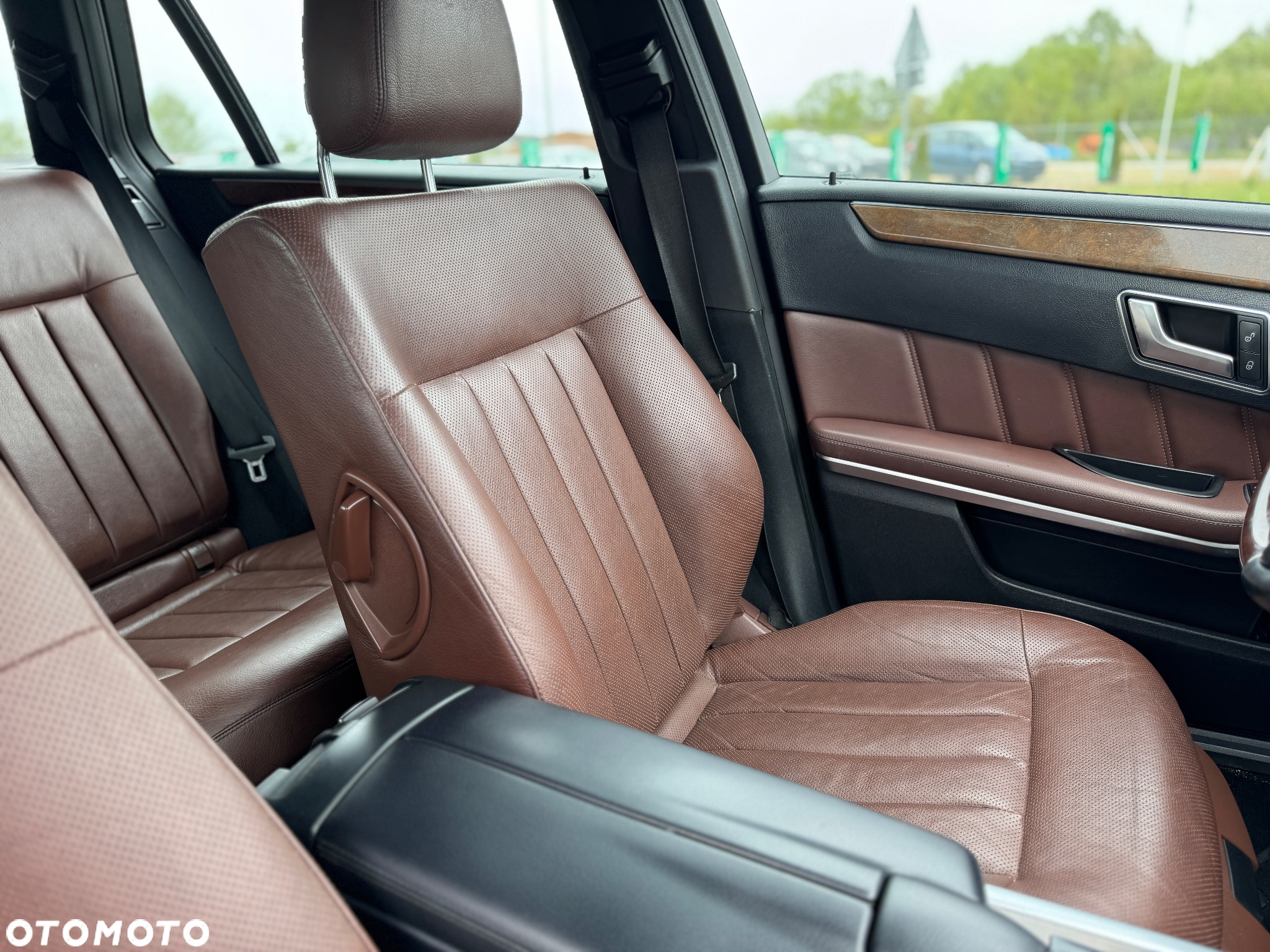 Mercedes-Benz Klasa E 220 T BlueTEC 4Matic 7G-TRONIC Avantgarde - 3