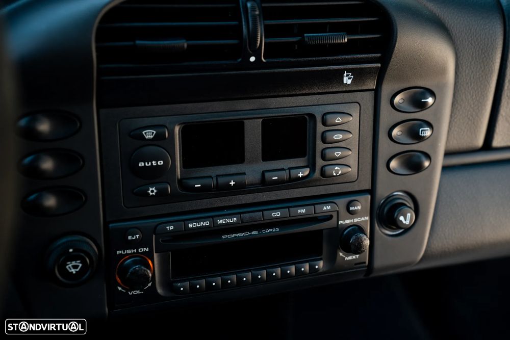 Porsche 911 (996) GT3 RS - 35