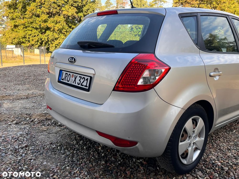 Kia Ceed 1.4 Comfort + - 34