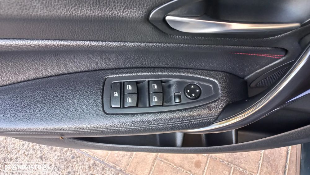 BMW 116 d EDynamics Line Sport — fotografia 16