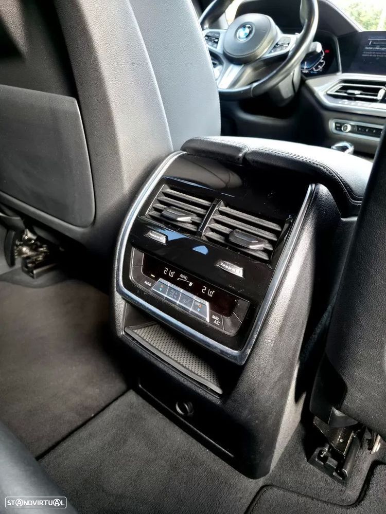 BMW X5 45 e xDrive Pack M - 28