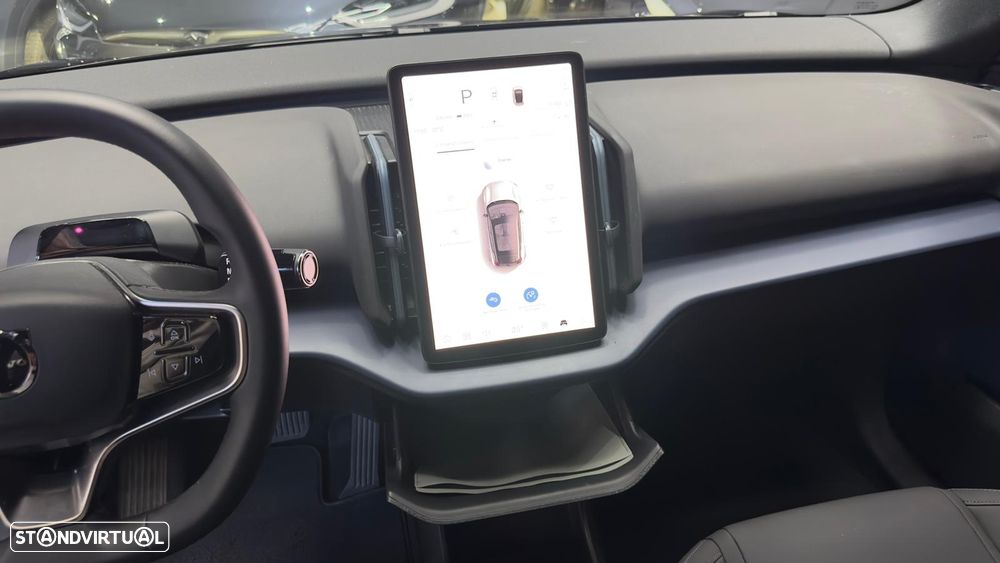 Volvo EX30 Single Motor Extended Range RWD Core - 19