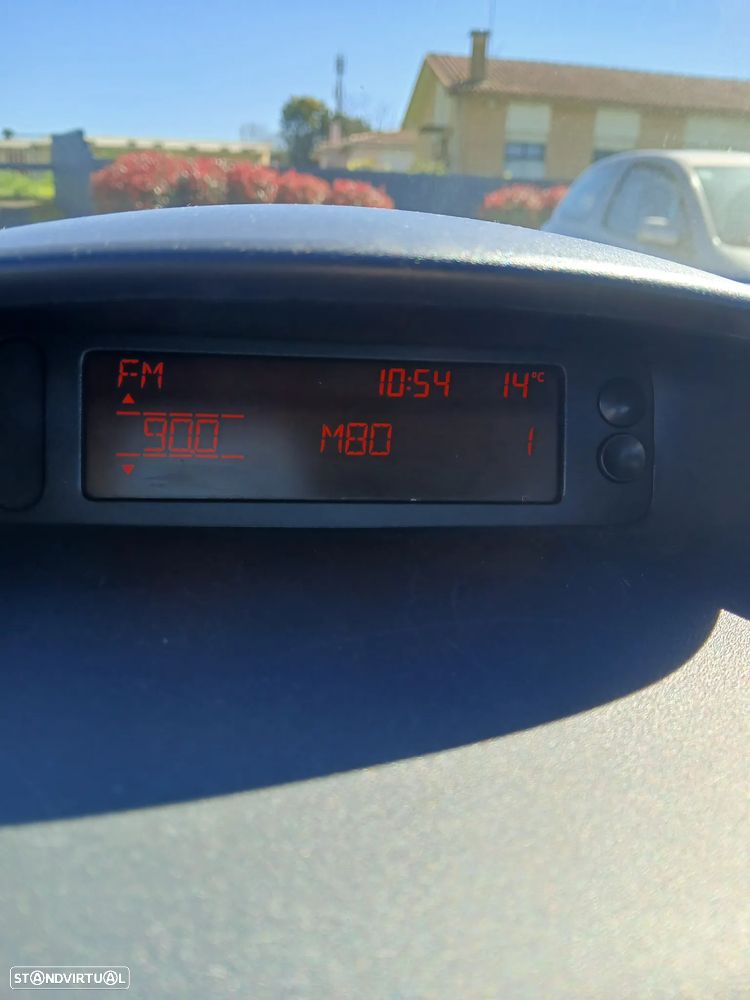 Renault Clio 1.2 16V Confort 130g - 3