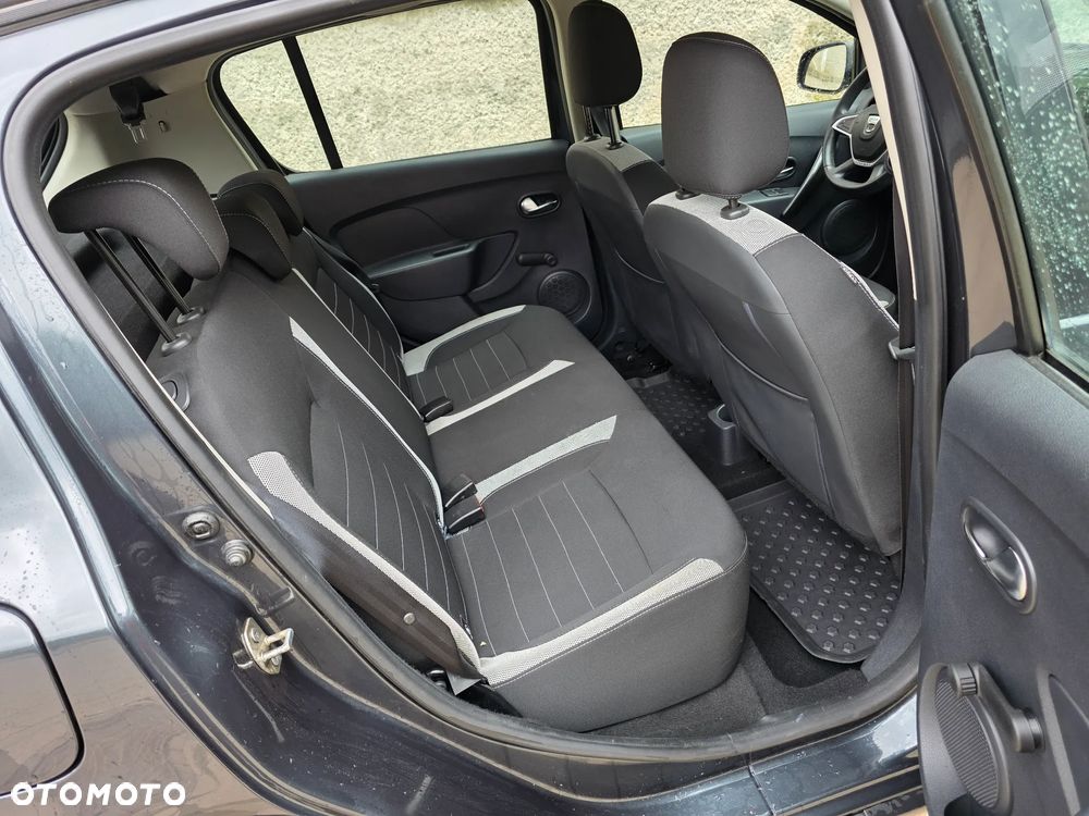 Dacia Sandero TCe 90 Laureate - 8