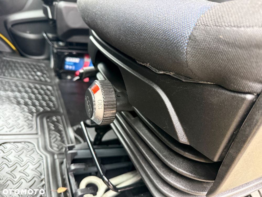 Iveco 2020/Daily/Winda BAR/Średni/manual/Klima/Tempomat/Business Pakiet - 15