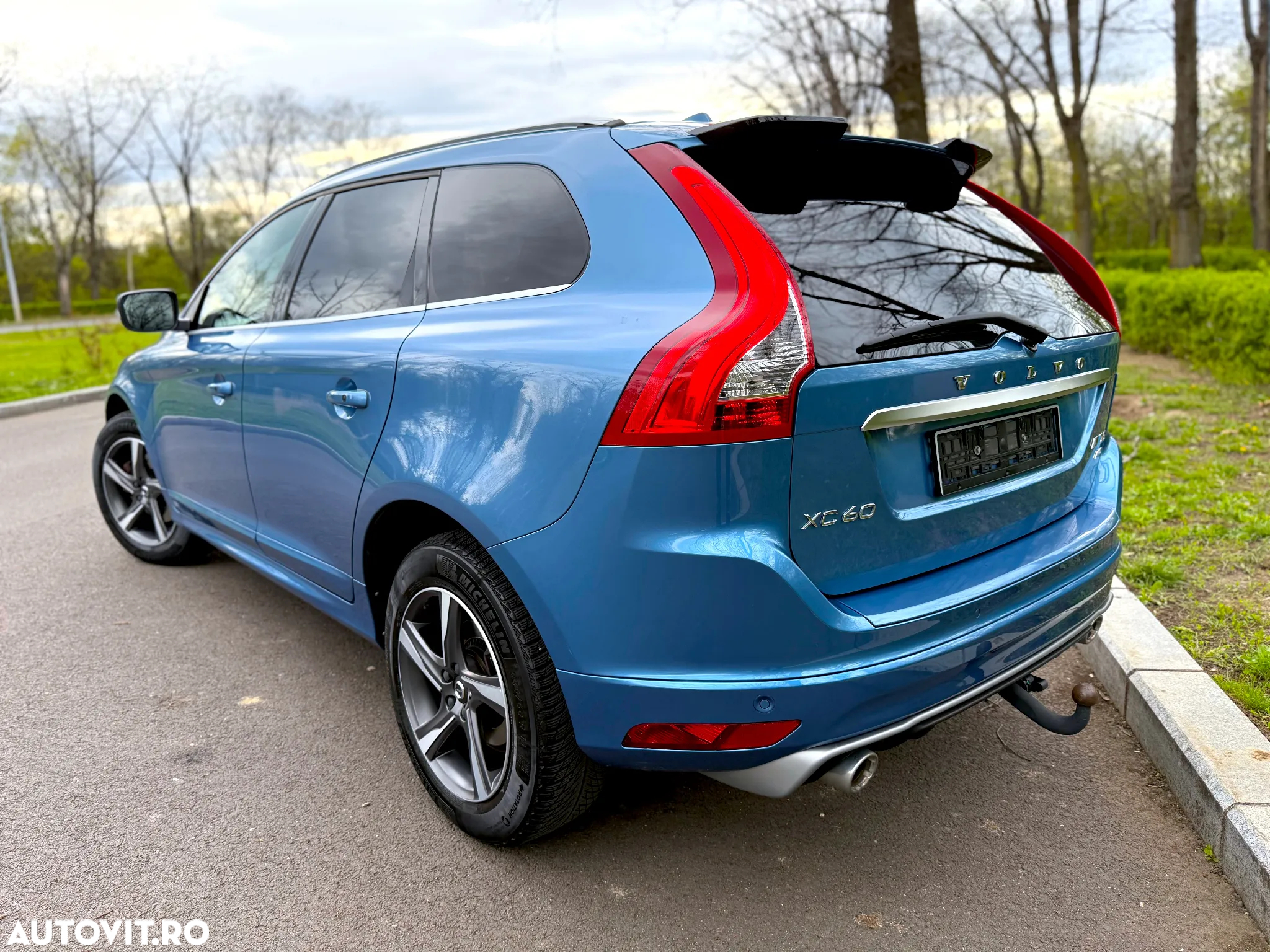 Volvo XC 60 D5 AWD Geartronic Kinetic - 5