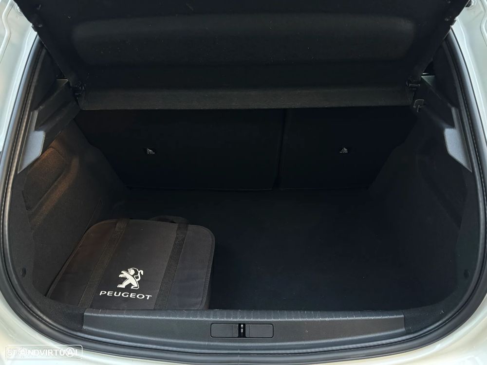Peugeot e-208 50 kWh Allure Pack - 9