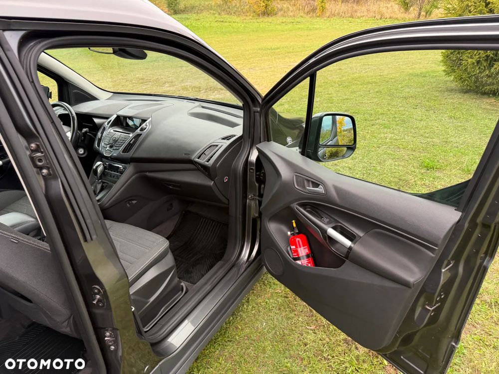 Ford Tourneo Connect Grand - 15
