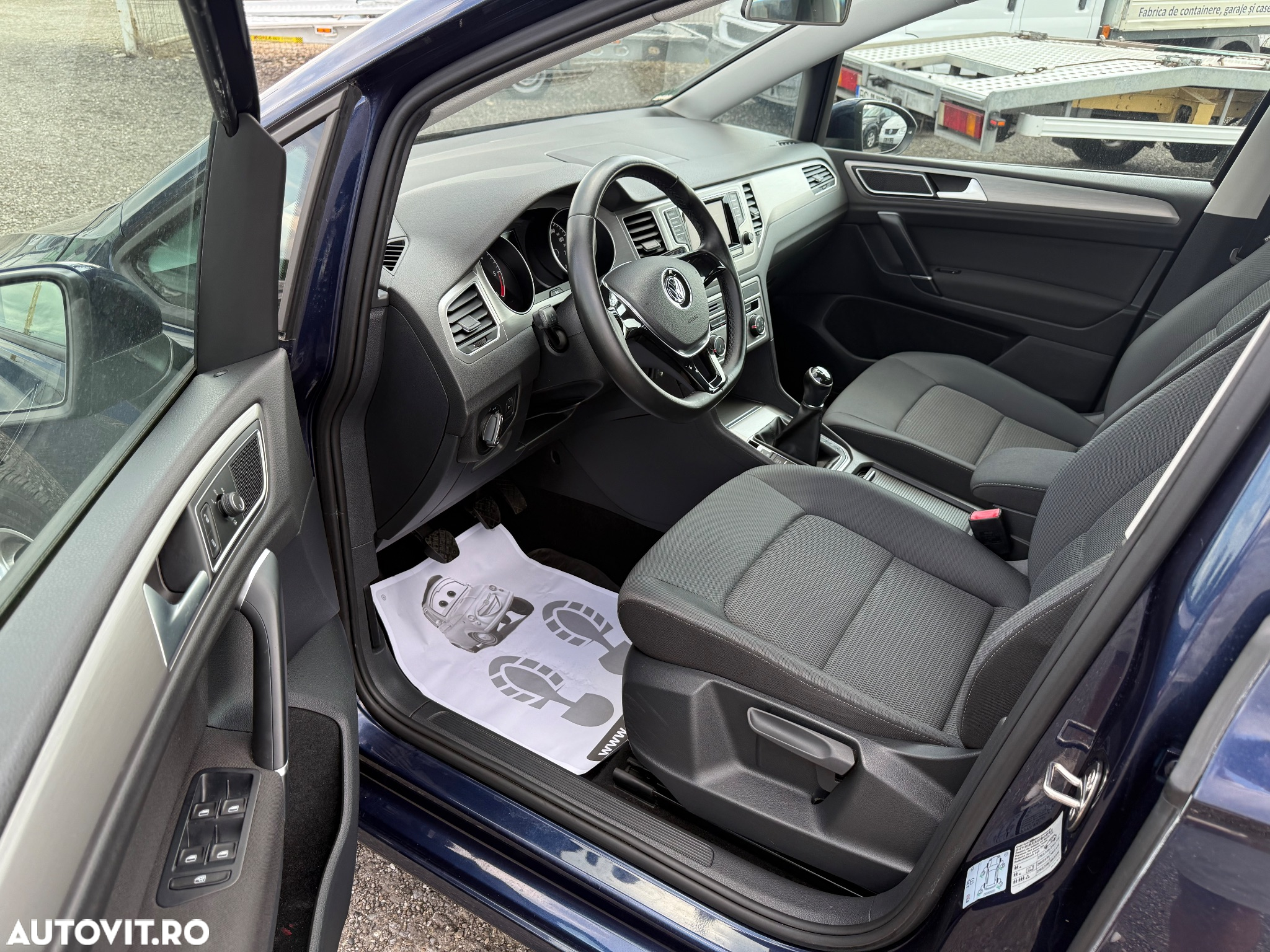 Volkswagen Golf - 9