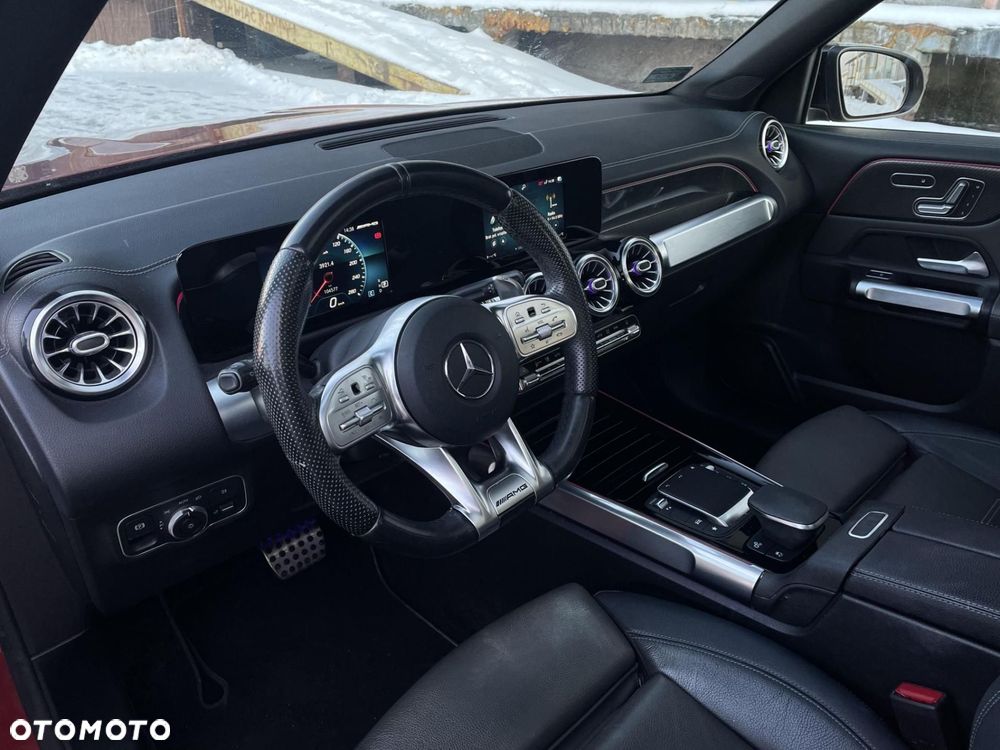 Mercedes-Benz GLB - 10