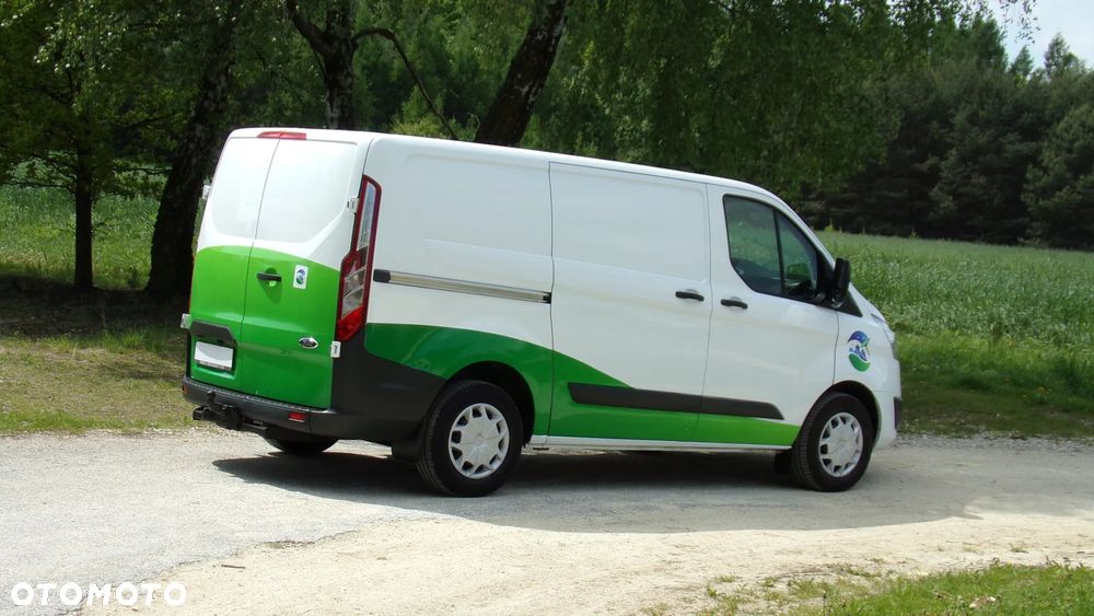 Ford TRANSIT CUSTOM 2.2TDCi * KLIMA * NAVI * ZADBANY ! - 8