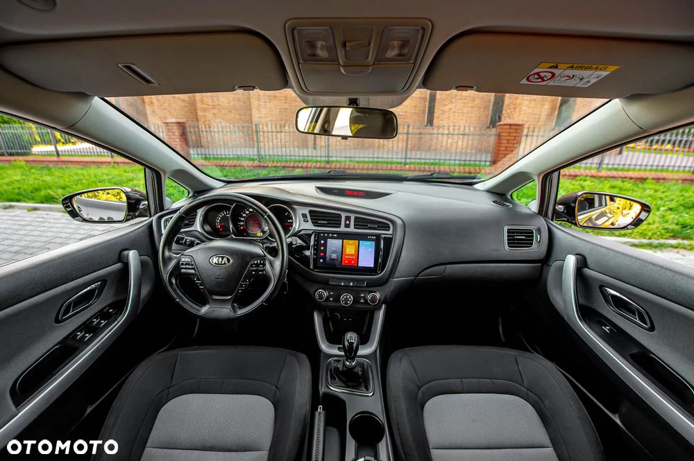 Kia Ceed 1.6 GDI Business Line - 26