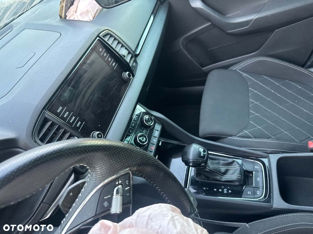 Skoda Karoq 2.0 TDI SCR DSG Tour - 19