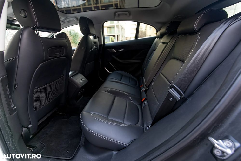 Jaguar I-Pace HSE - 23
