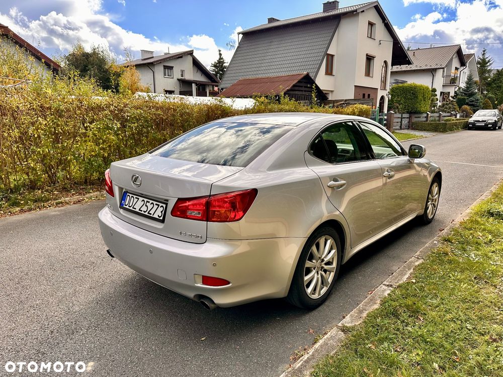 Lexus IS 250 Prestige - 3