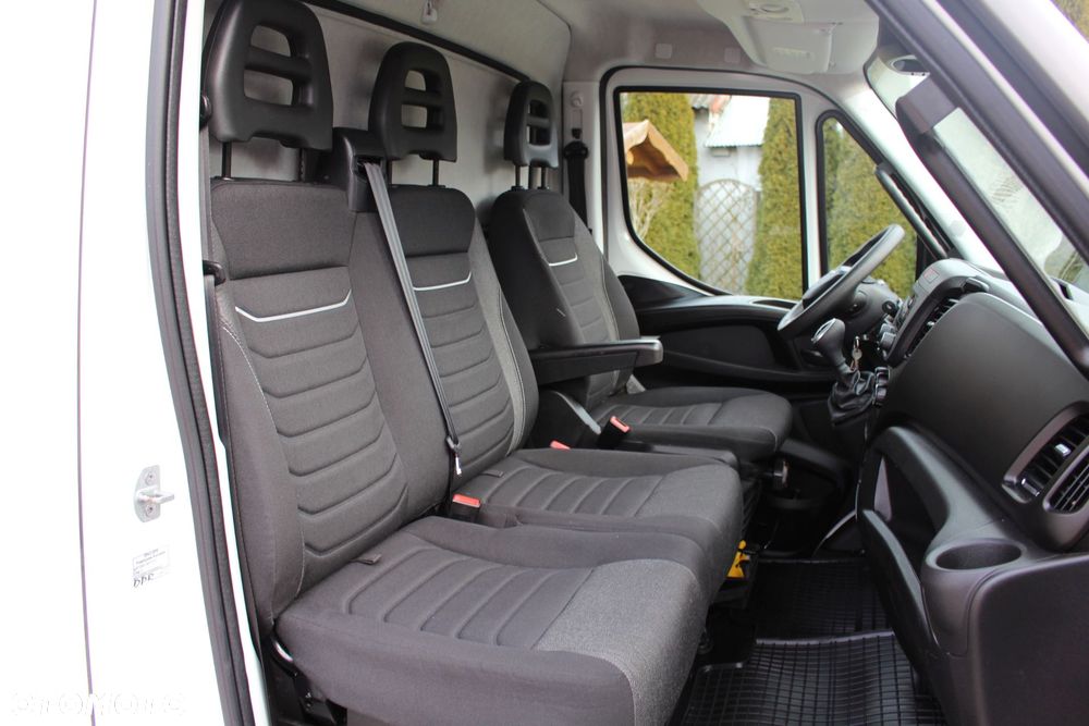 Iveco DAILY 50C18 3.0 180KM AUTOMAT POLSKI SALON 83 TYS KM 1X FIRANKA  JAK NOWY - 24