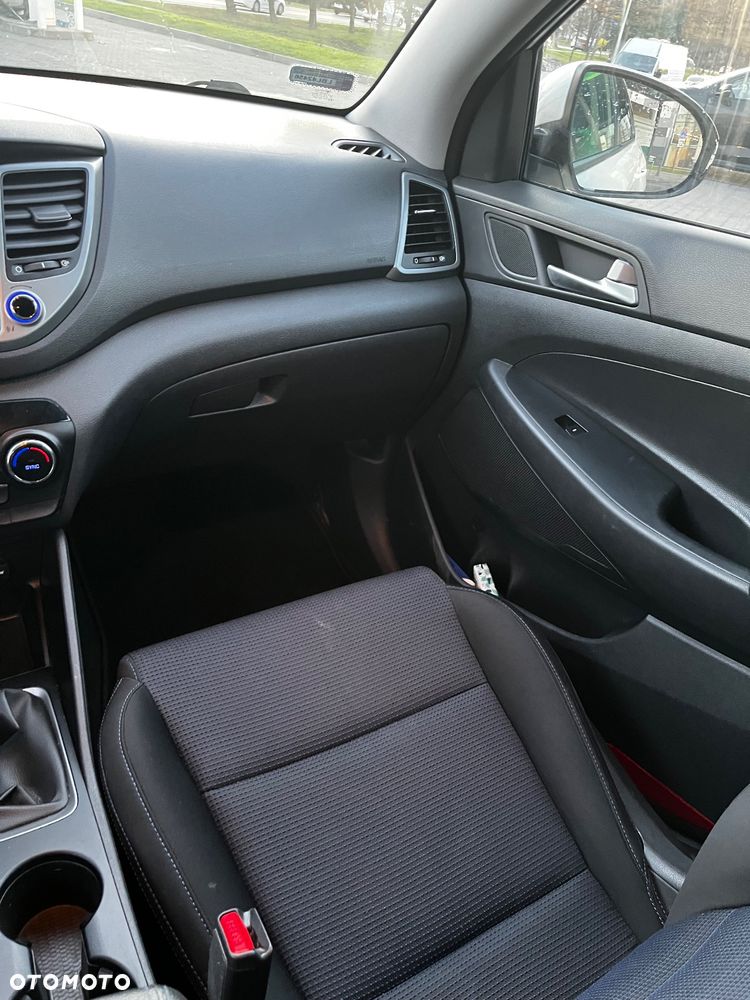 Hyundai Tucson 2.0 CRDI BlueDrive Comfort 2WD - 14