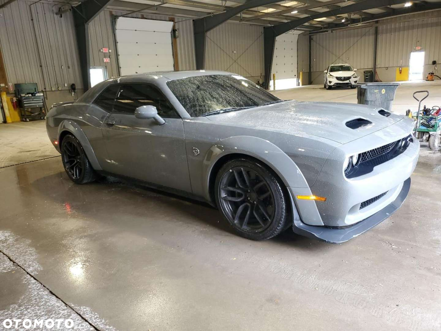 Dodge Challenger - 5