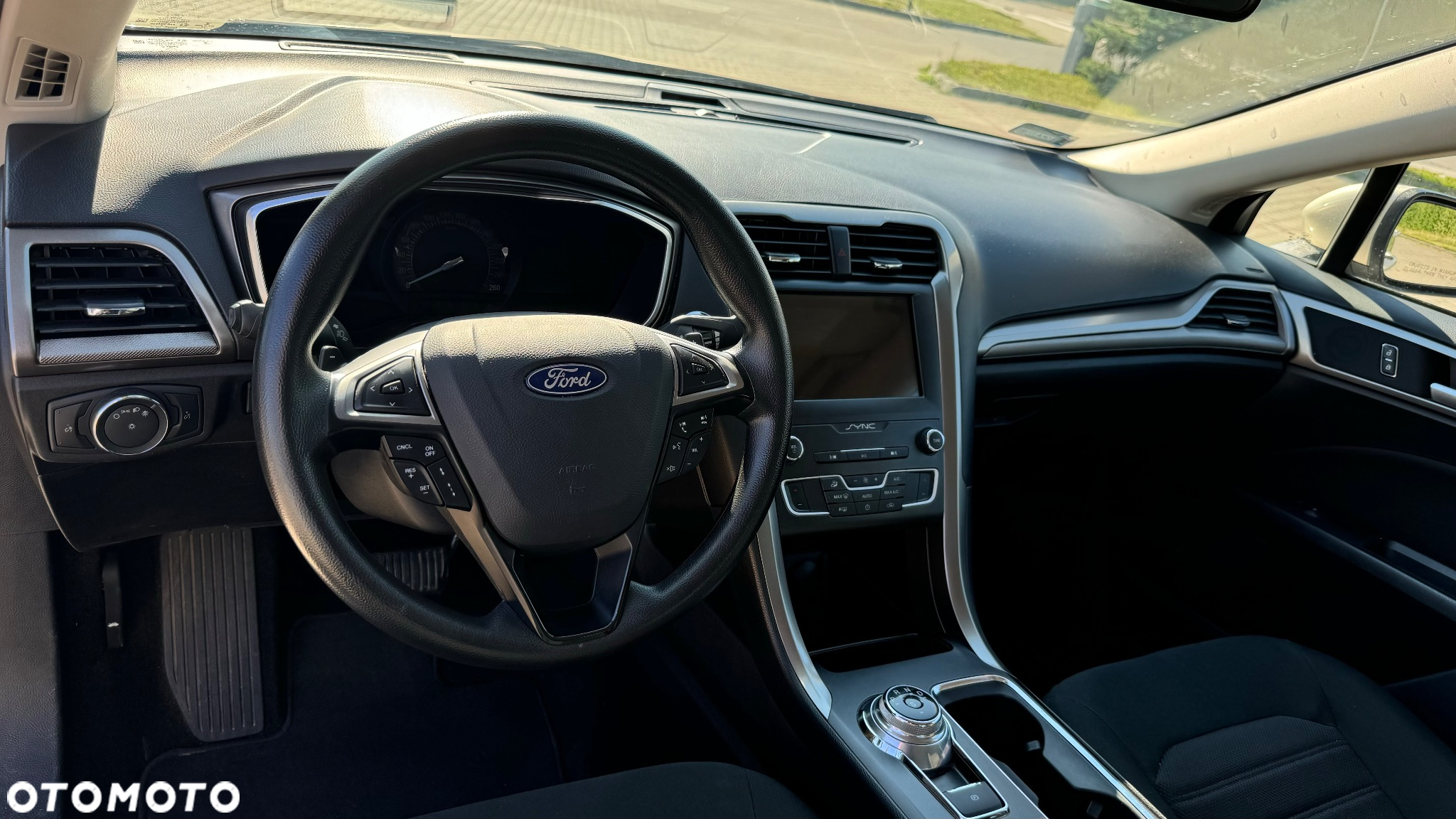 Ford Fusion - 11