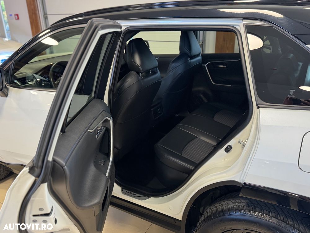 Toyota RAV4 2.5 4x4 Black Edition - 9