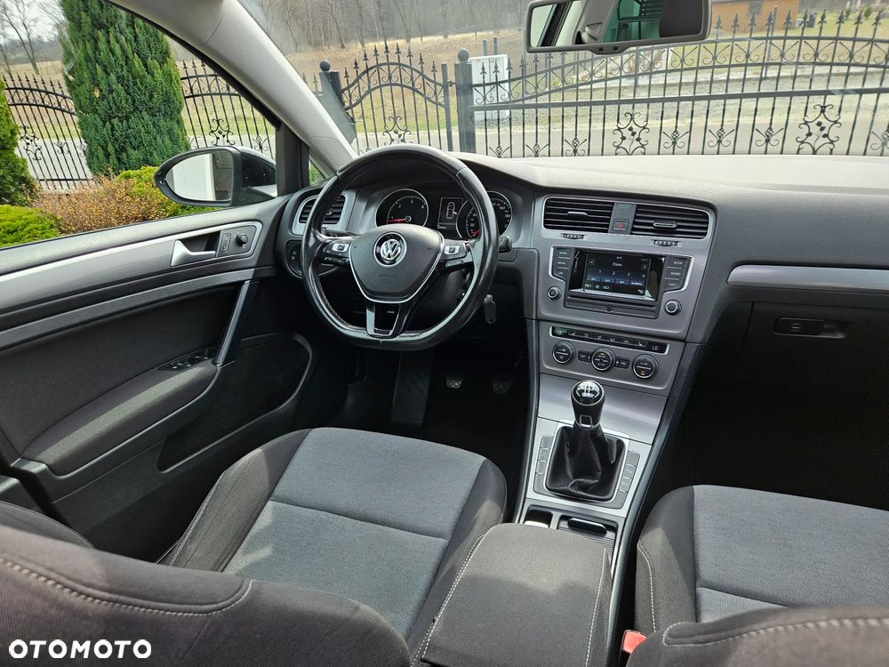 Volkswagen Golf 1.6 TDI BlueMotion Technology Comfortline - 10