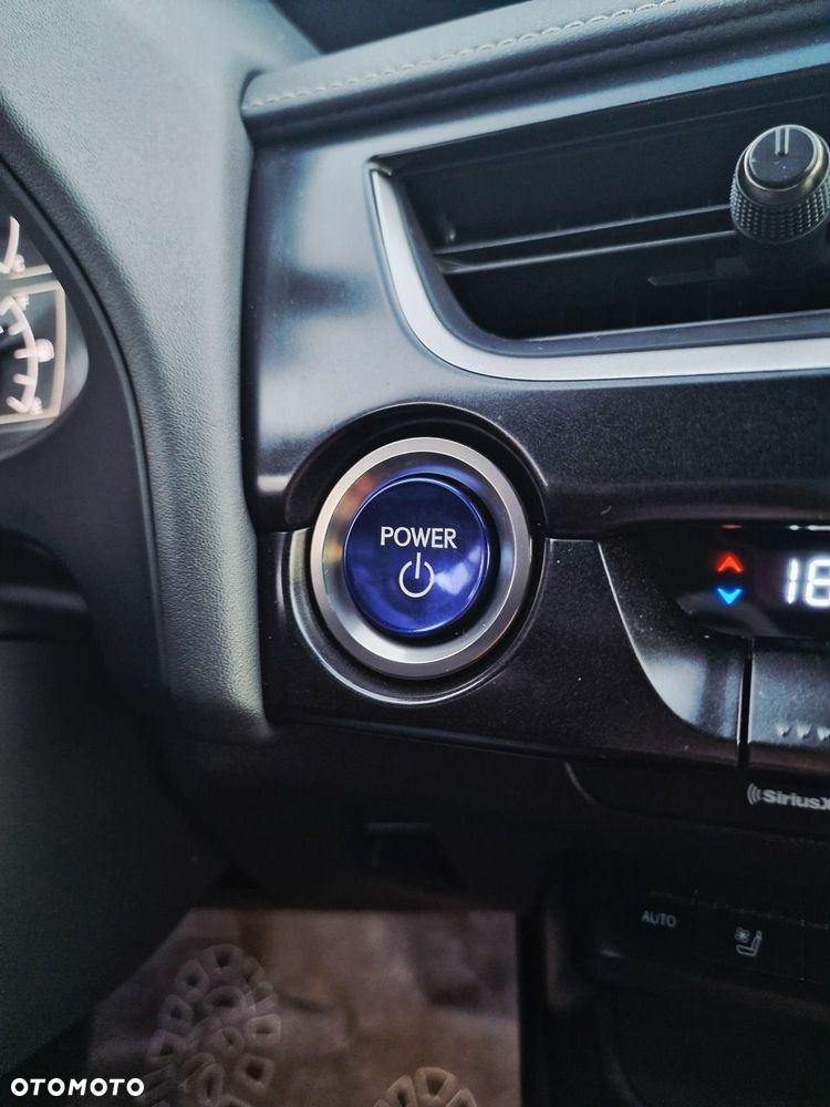 Lexus UX - 27