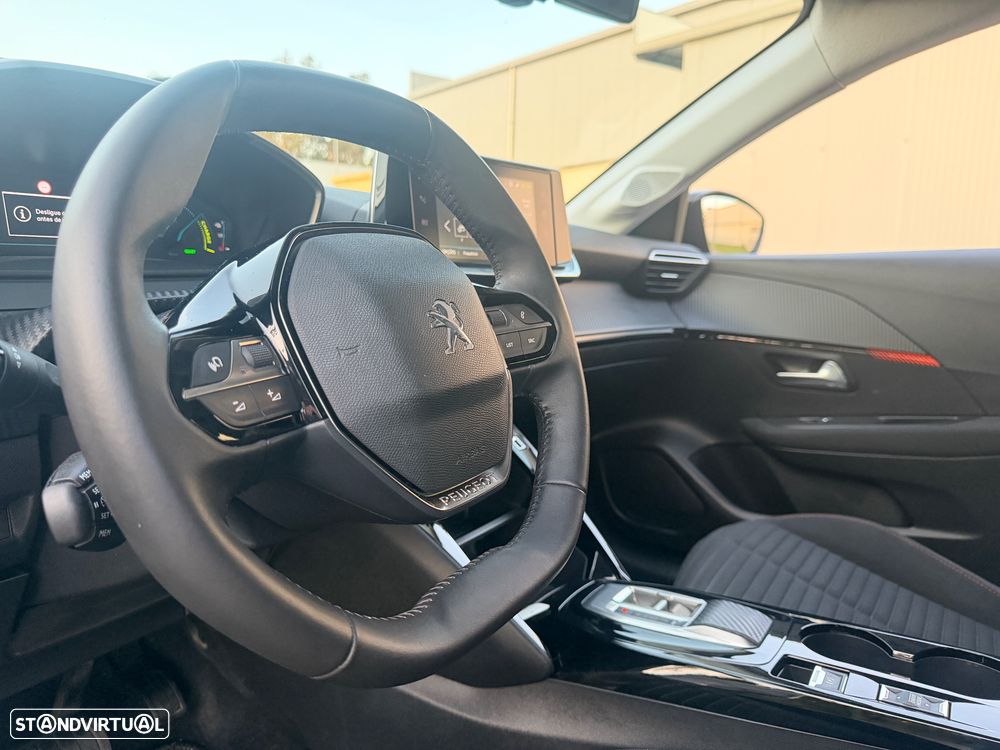 Peugeot e-208 50 kWh Active Pack - 21