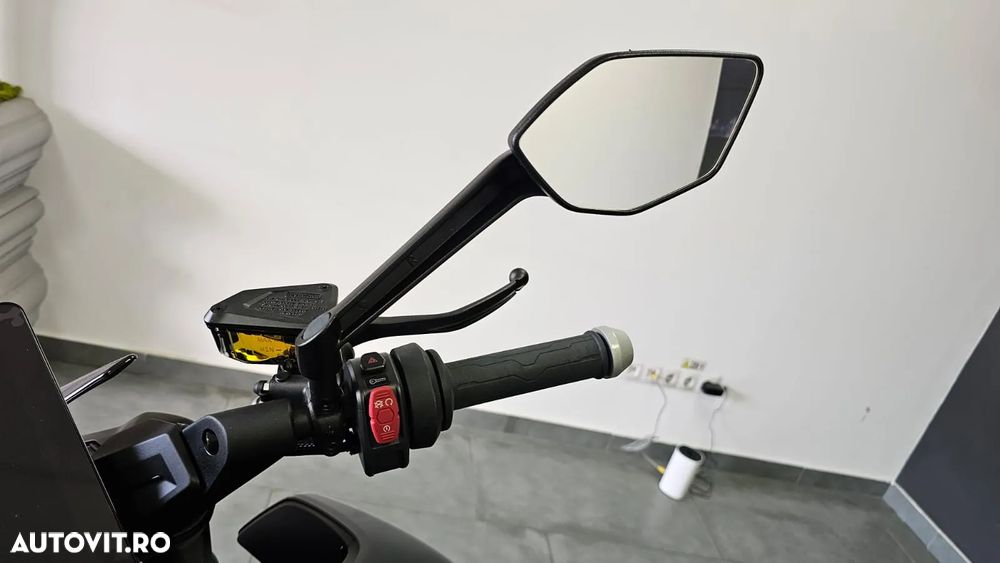 CF Moto 800 NK Advanced - 9