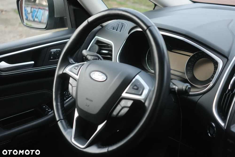 Ford S-Max 2.0 TDCi 4WD Titanium PowerShift - 22