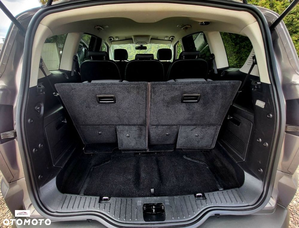 Ford S-Max - 27