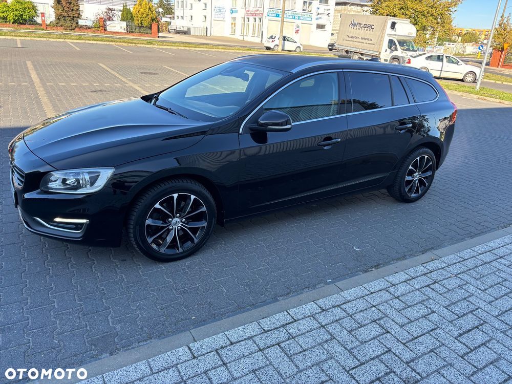 Volvo V60 D3 Drive-E Ocean Race - 1