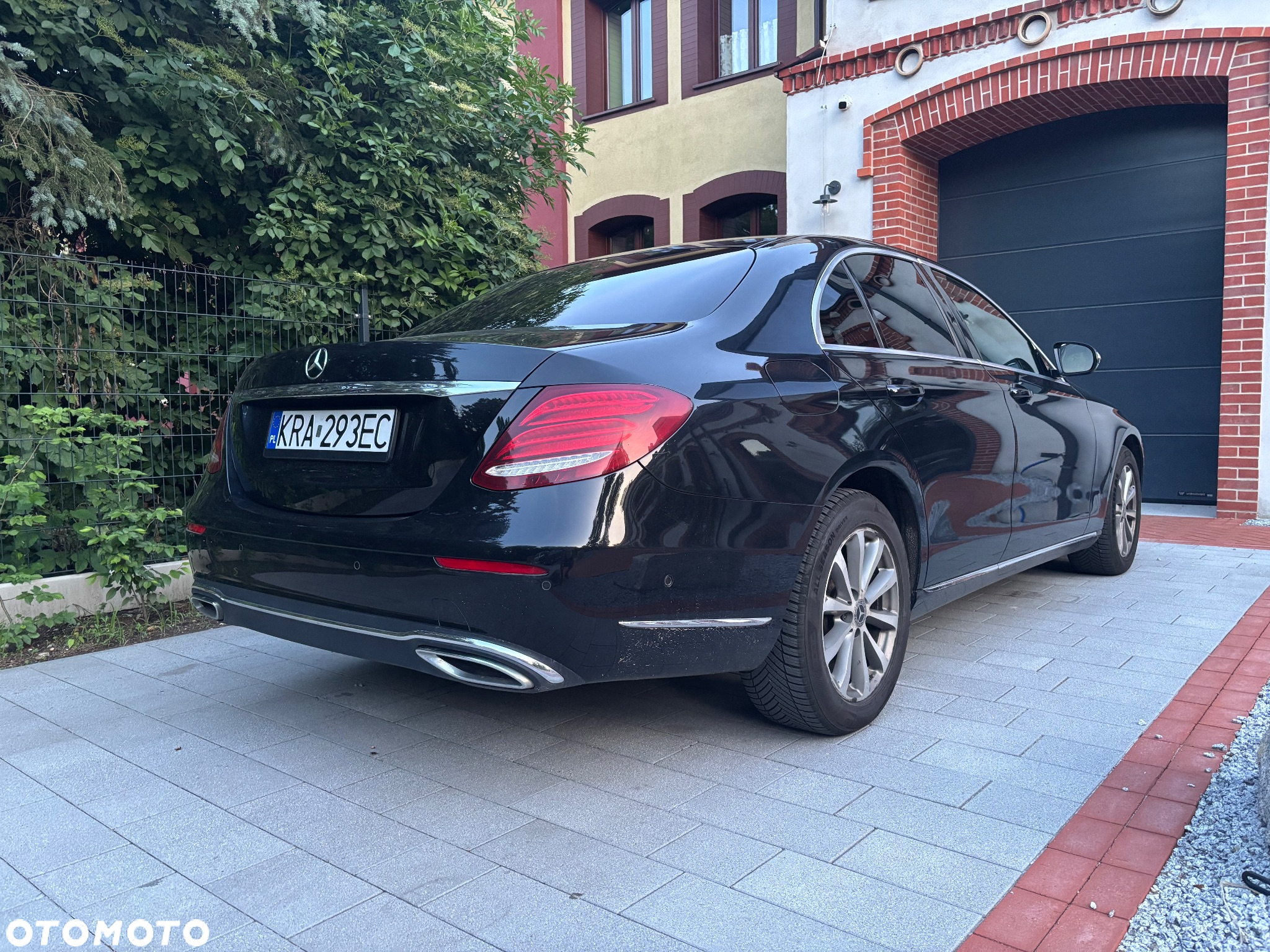 Mercedes-Benz Klasa E 200 d 9G-TRONIC - 4