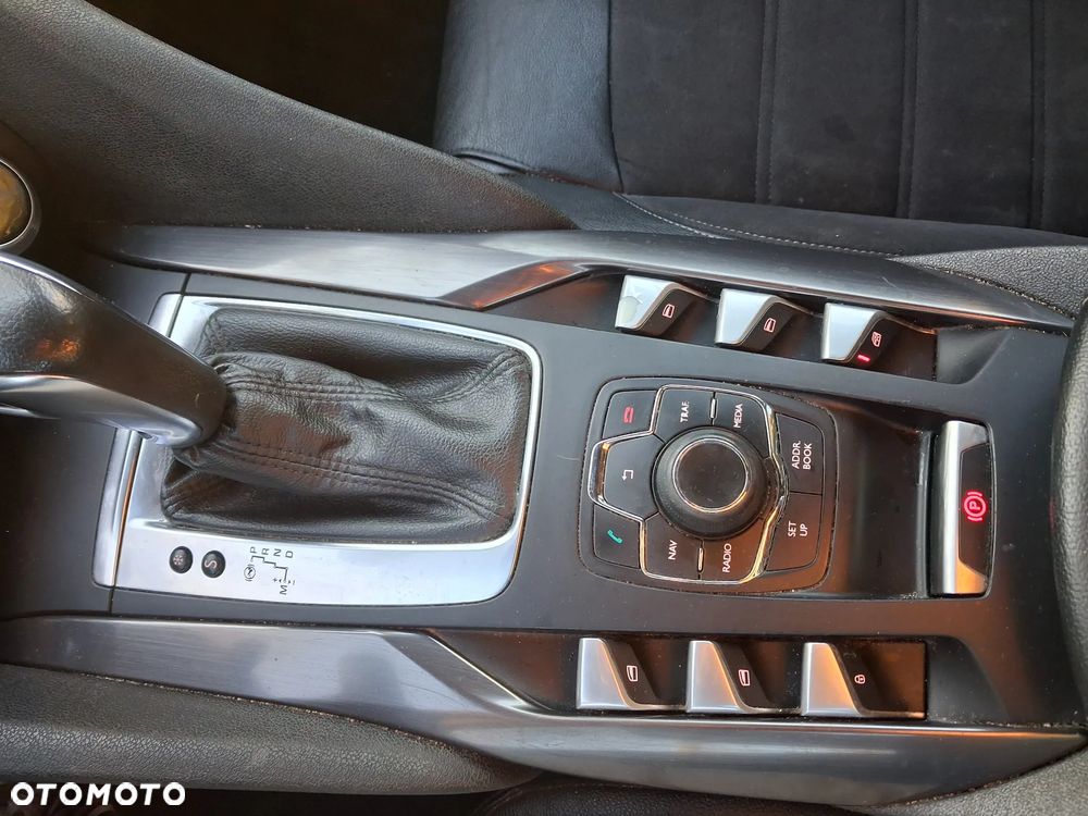 Citroën DS5 HDi 165 SportChic - 8