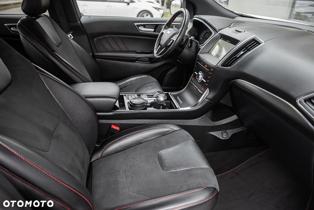 Ford Edge 2.0 EcoBlue Bi-Turbo 4x4 ST-LINE - 36