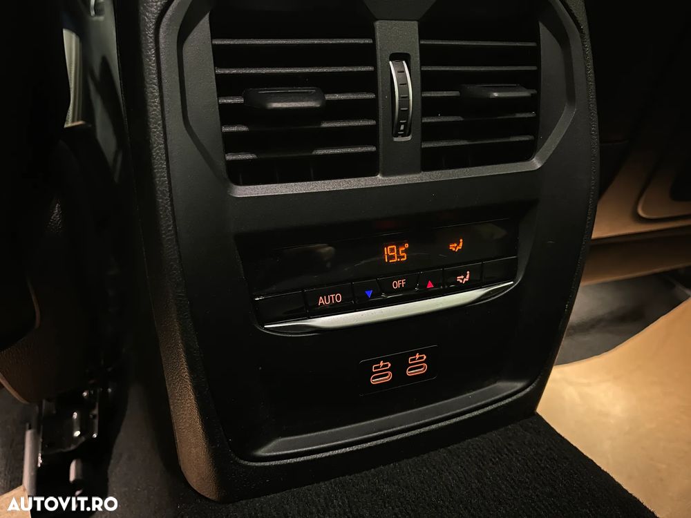BMW Seria 3 320i xDrive Aut. - 27