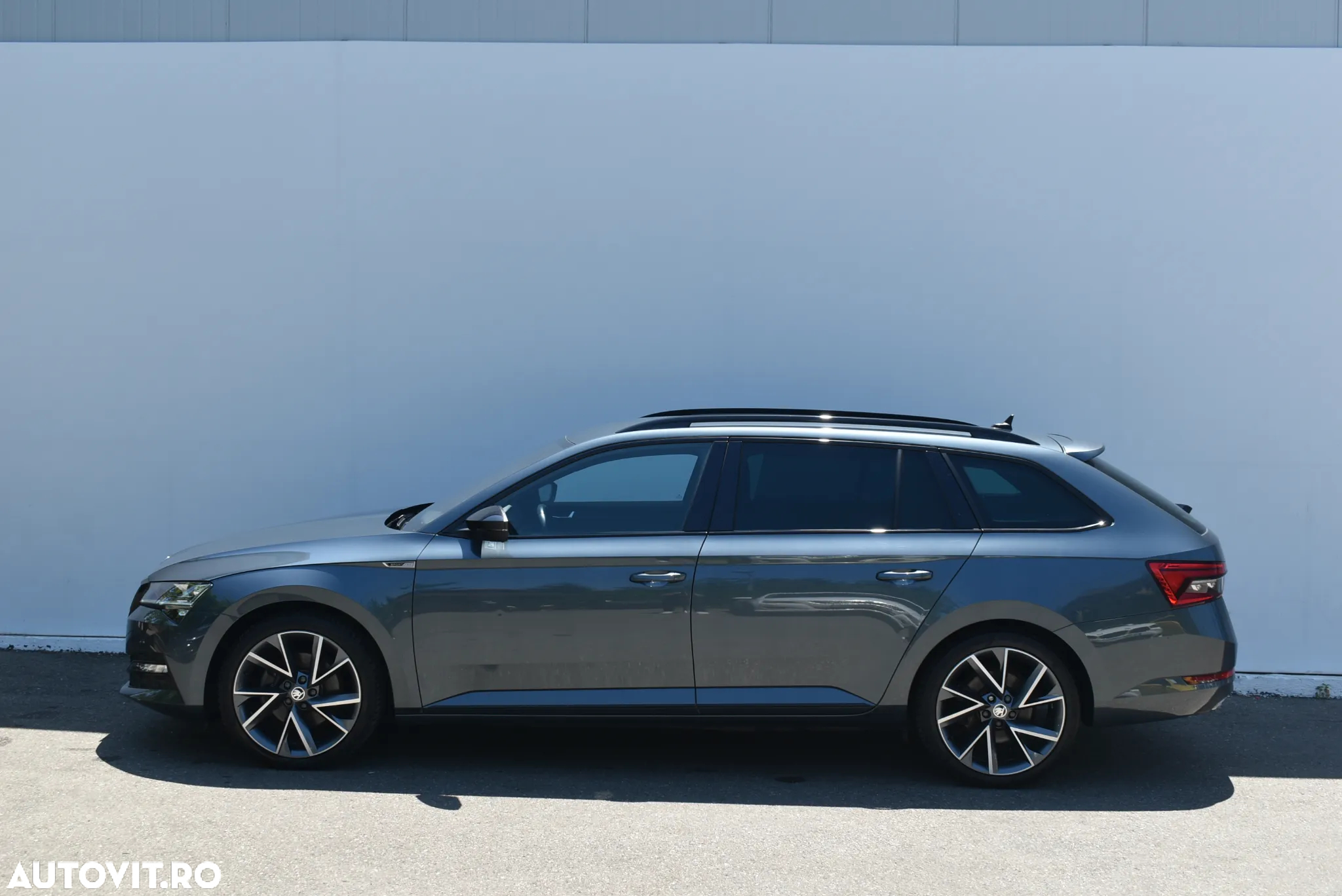 Skoda Superb Combi 1.4 TSI iV DSG Sportline - 2